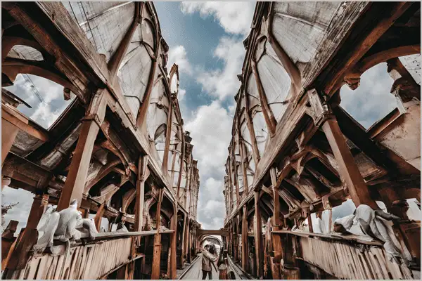 Close-Up with a Wide-Angle Lens: Creative Photography Ideas for Stunning Shots
